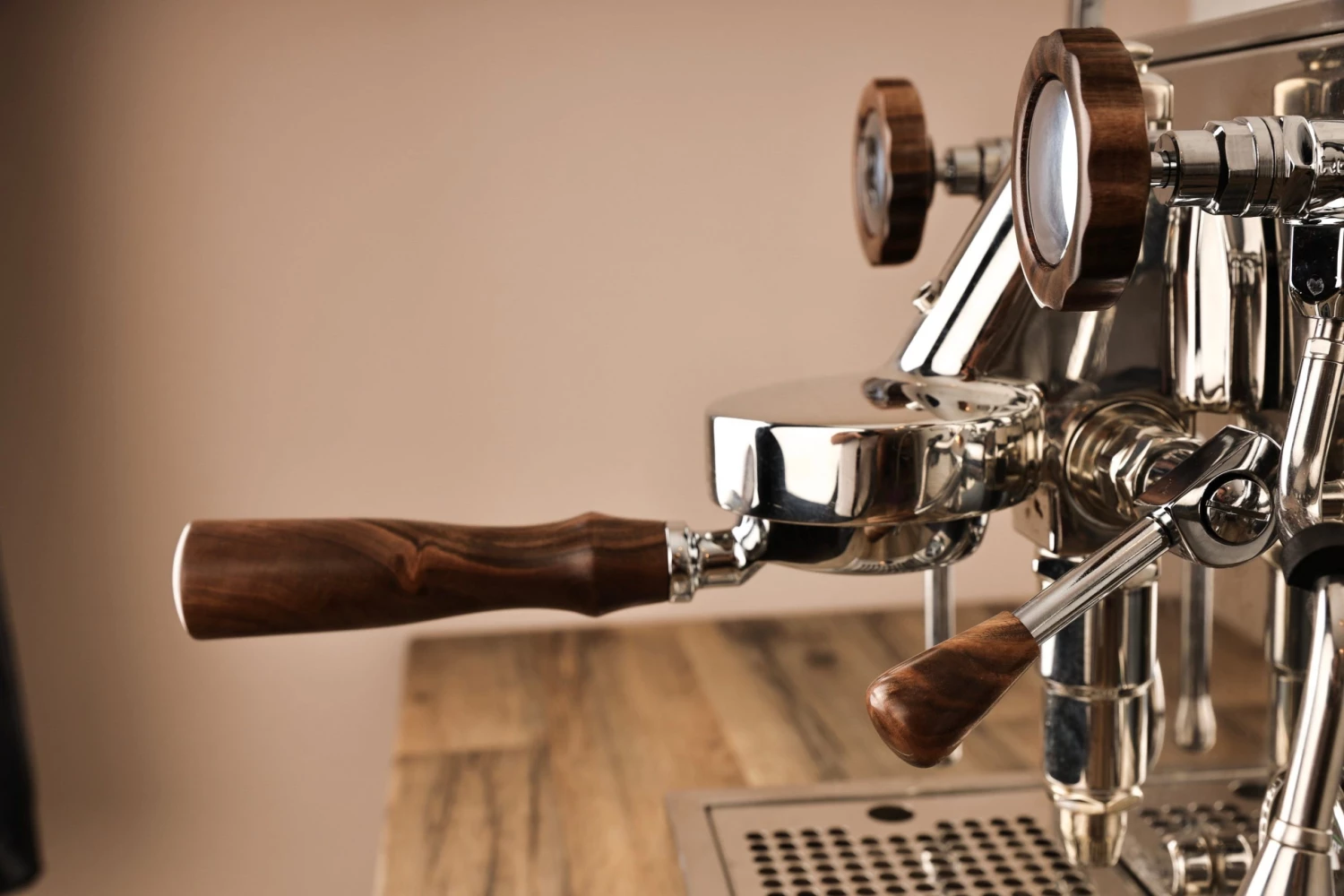 Mussa Tea Wooden Accessory Kit For Rocket Espresso Machines - Walnut