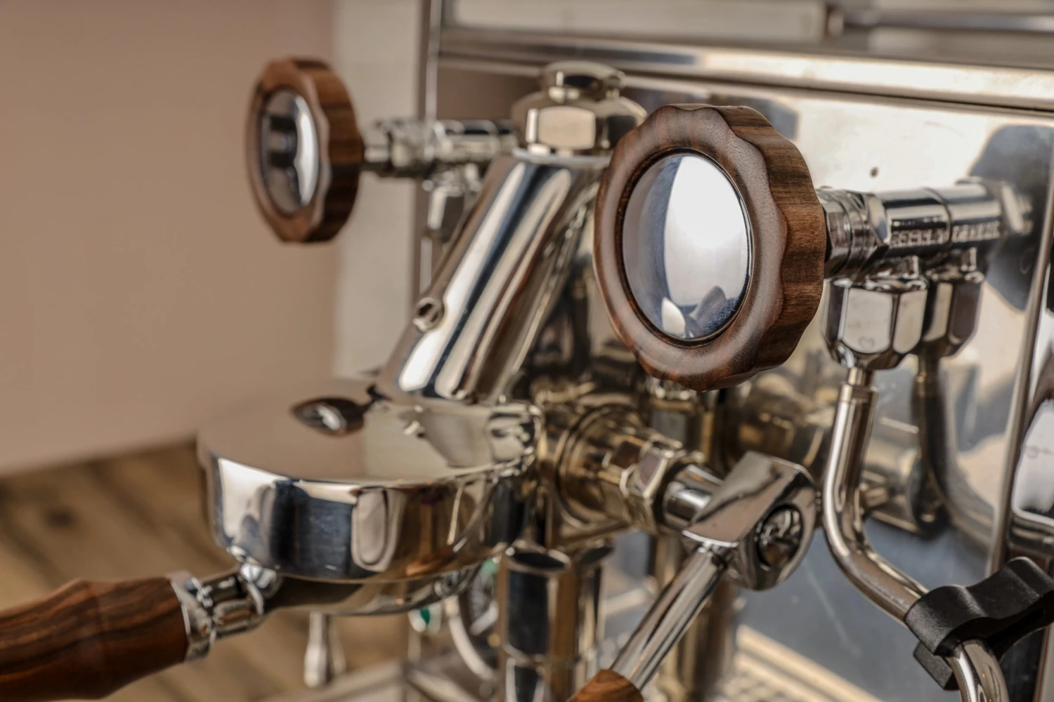 Mussa Tea Wooden Accessory Kit For Rocket Espresso Machines - Walnut