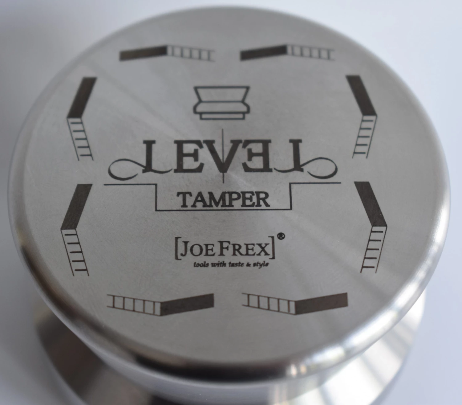 JoeFrex Level Adjustable Palm Tamper
