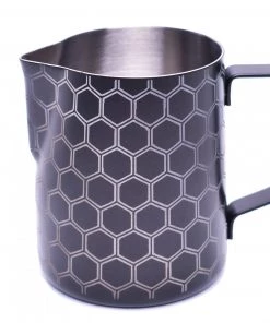 JoeFrex Milk Frothing Pitcher – Honeycomb - 590ml (20oz) Tea